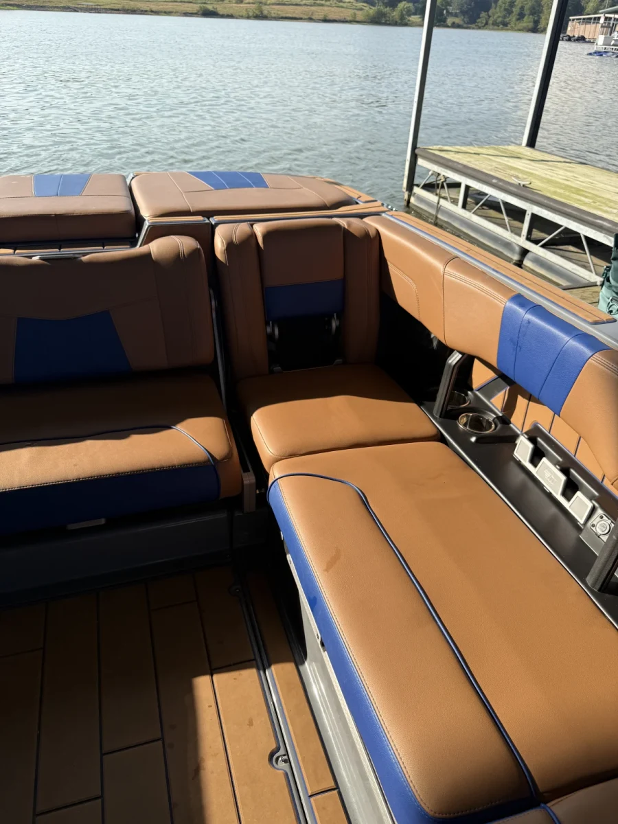 2023-malibu-wakesetter-24-mxz-145841-image8.webp