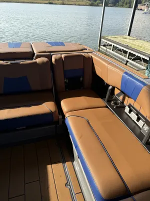 2023-malibu-wakesetter-24-mxz-145841-image8.webp