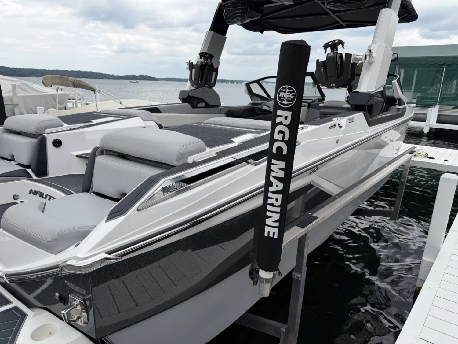 2022 Nautique Boats G25 Paragon