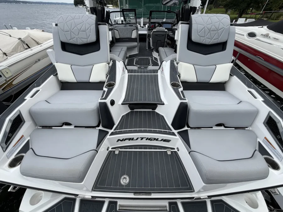 2022-nautique-g25-paragon-145844-image12.webp