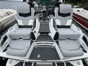 2022-nautique-g25-paragon-145844-image12.webp