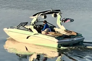 2019-centurion-fi23-145855-image1.webp