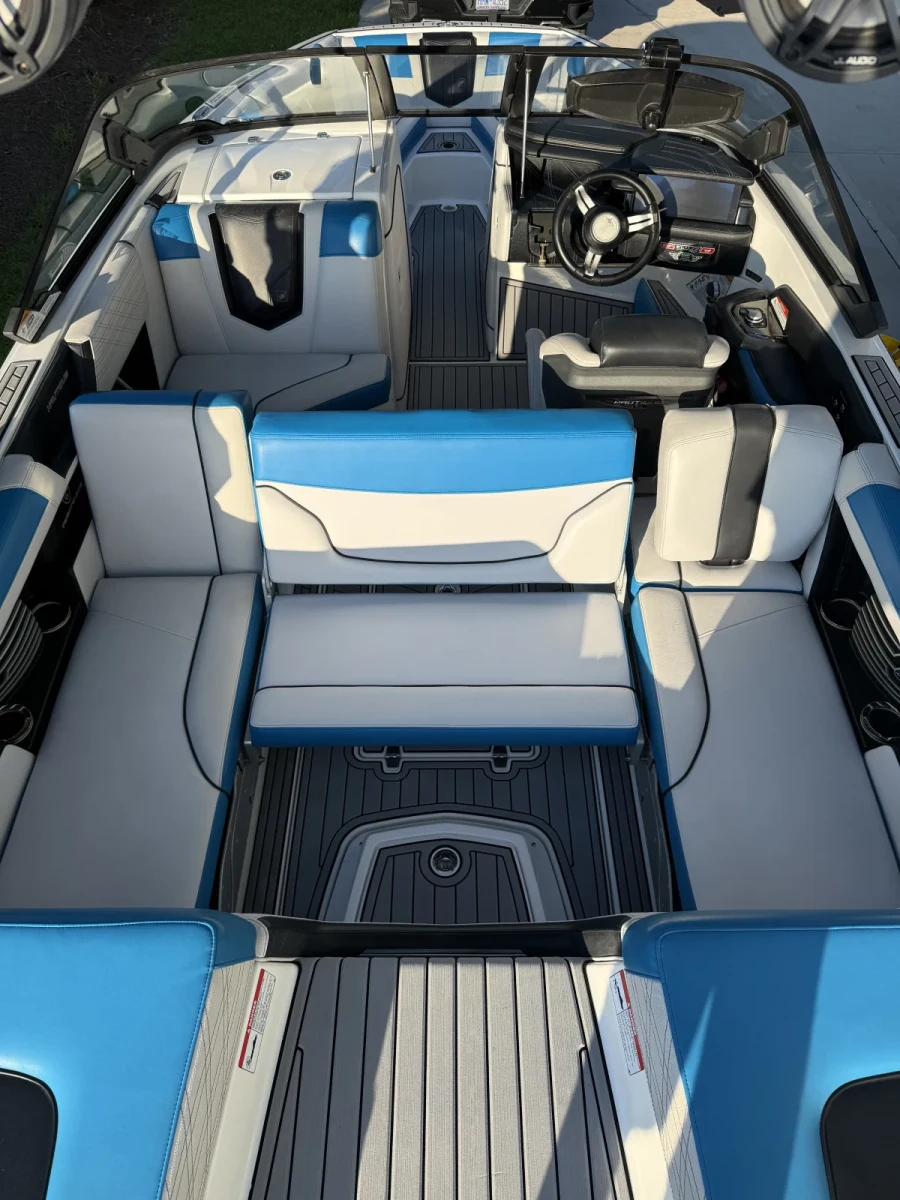 2019-nautique-g21-145859-image8.webp