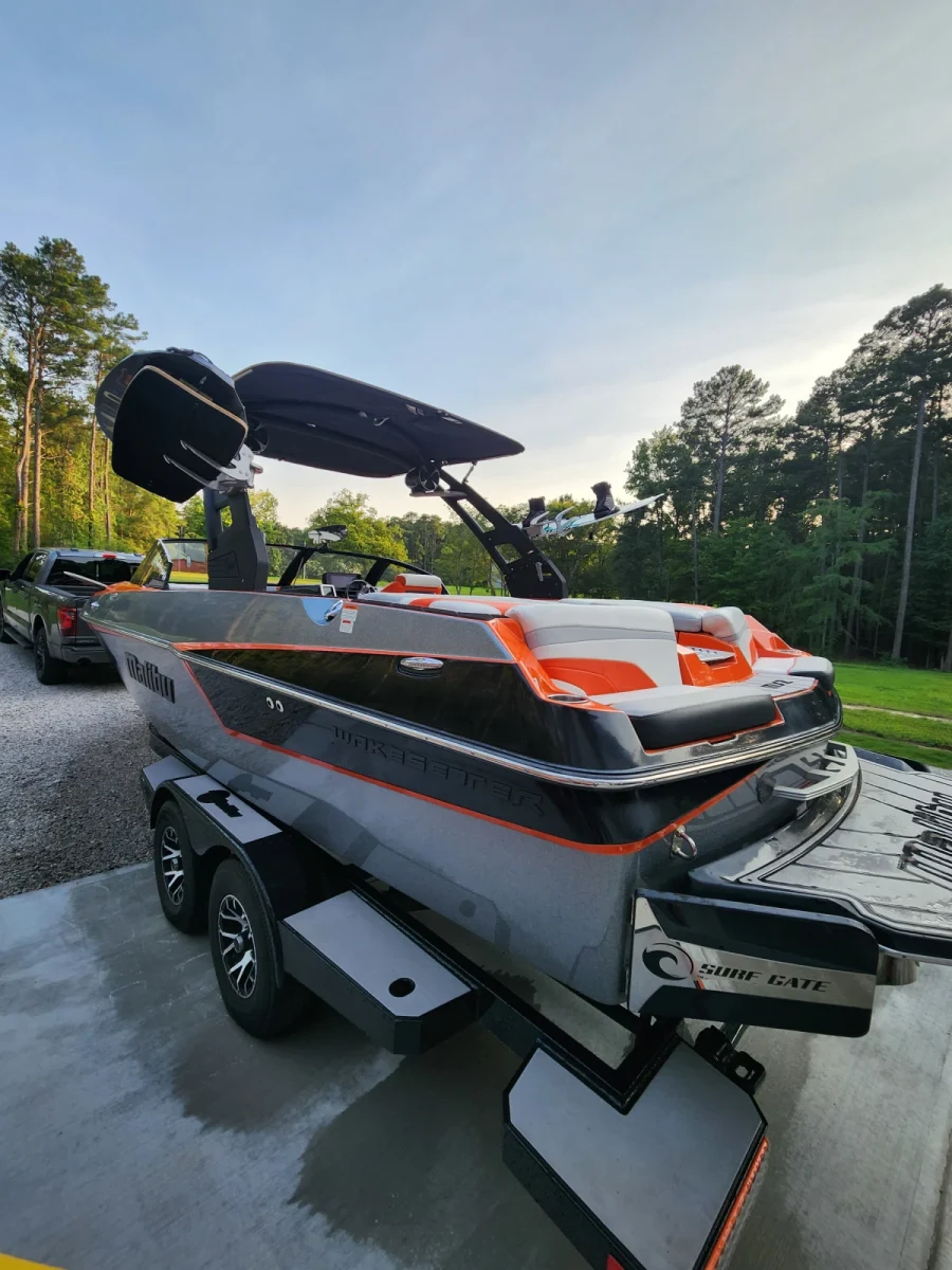 2020-malibu-wakesetter-22-mxz-145867-image2.webp