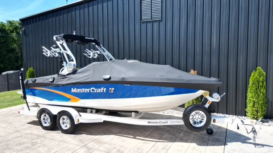 2015-mastercraft-x10-145870-image8.webp
