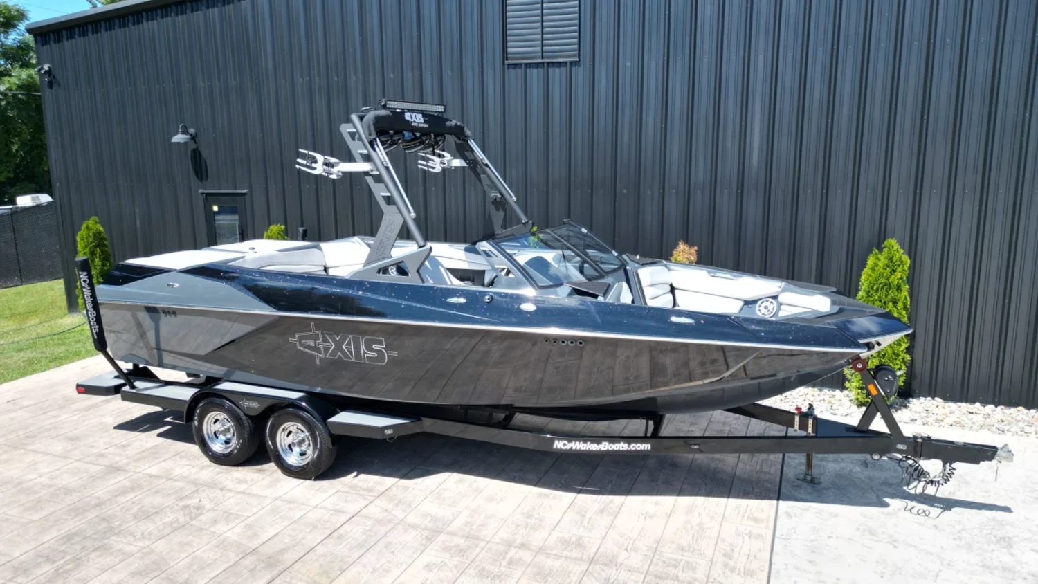2018 Axis A24