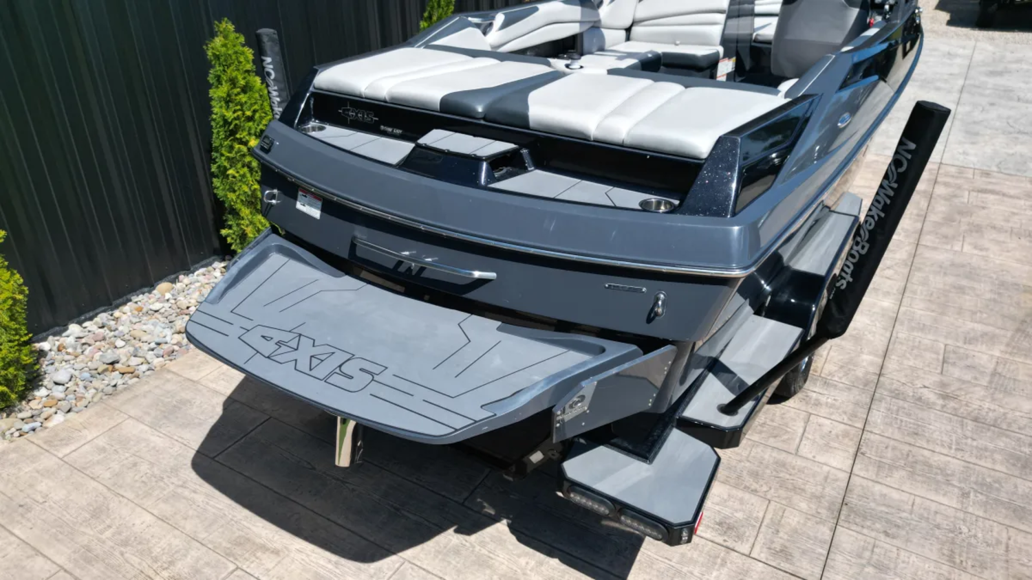 2018 Axis A24