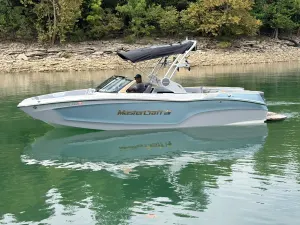 2024-mastercraft-xt22-145873-image6.webp