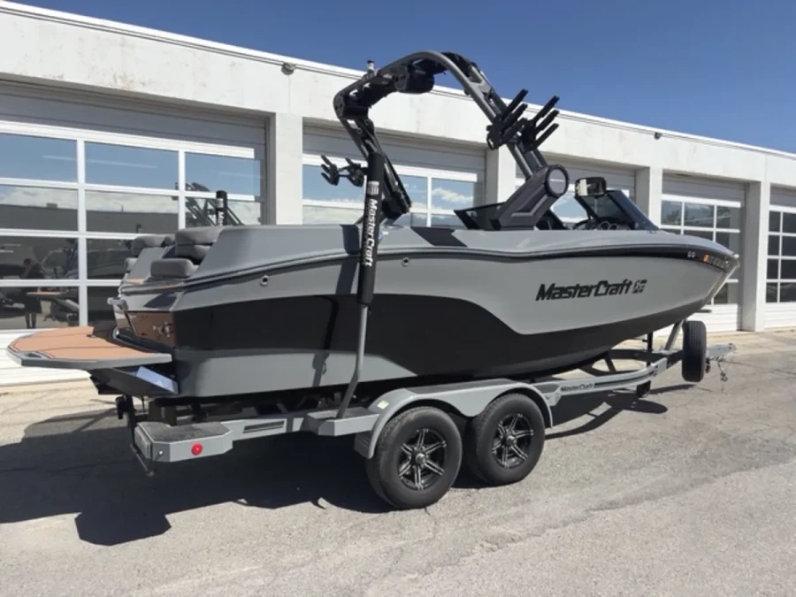 2022-mastercraft-xt22-145876-image2.webp