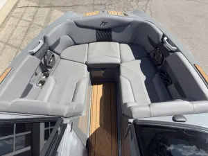 2022-mastercraft-xt22-145876-image8.webp