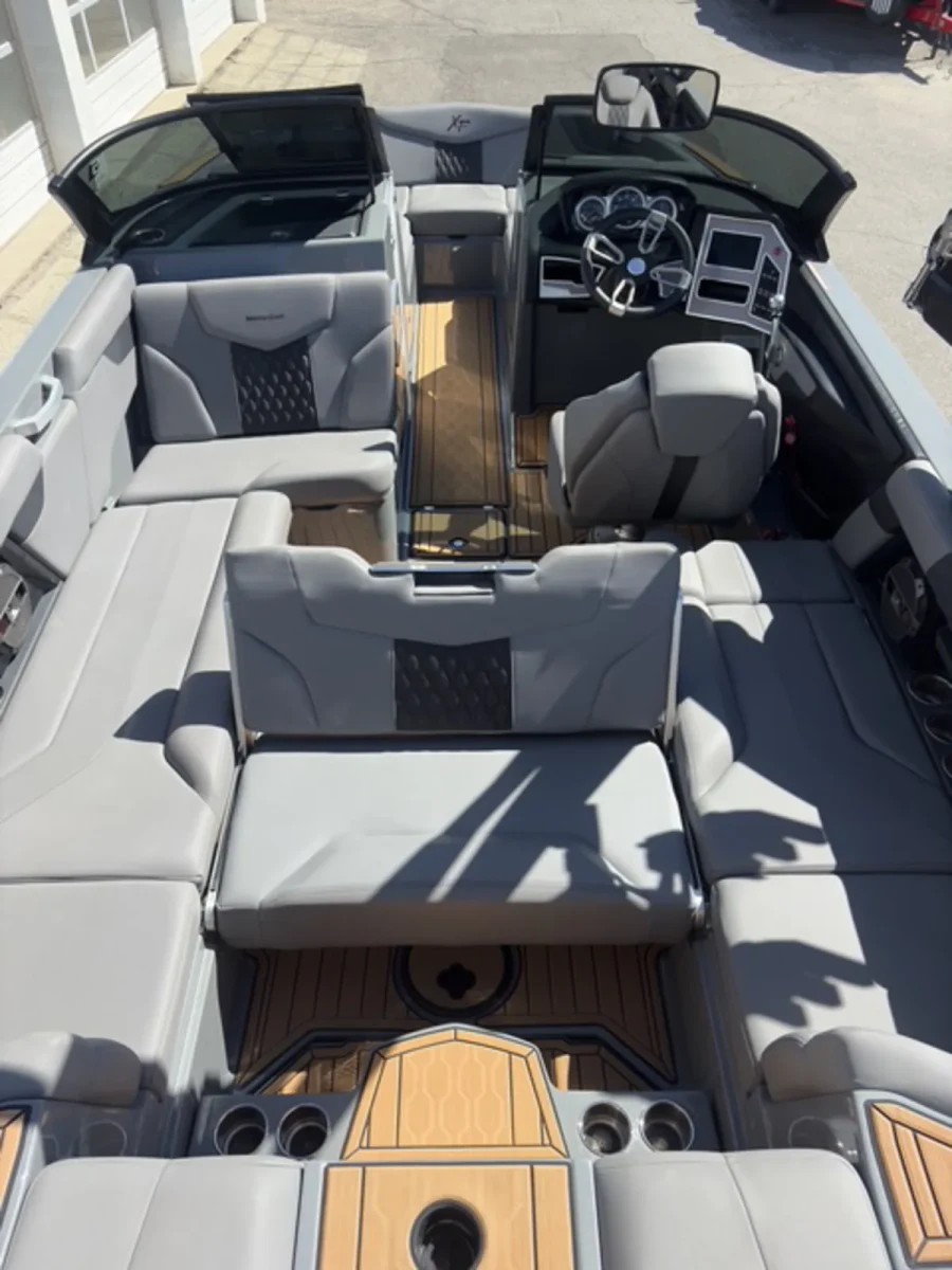 2022-mastercraft-xt22-145876-image9.webp