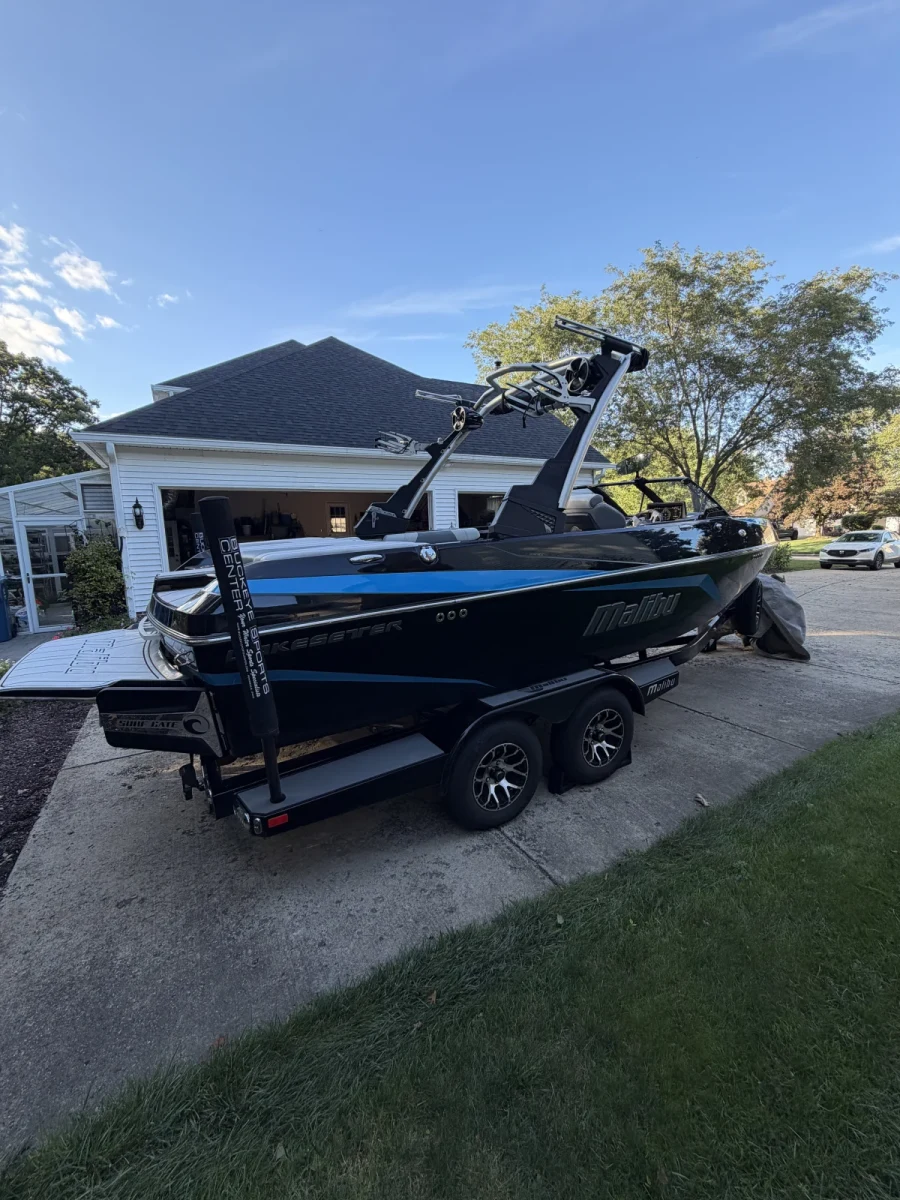 2021-malibu-wakesetter-vlx-145893-image7.webp