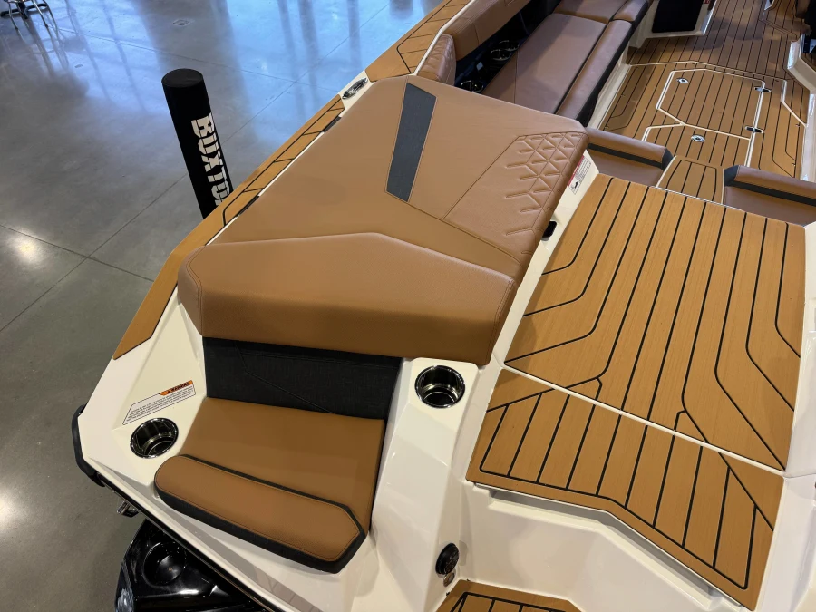 2027-nautique-s25-145777-image13