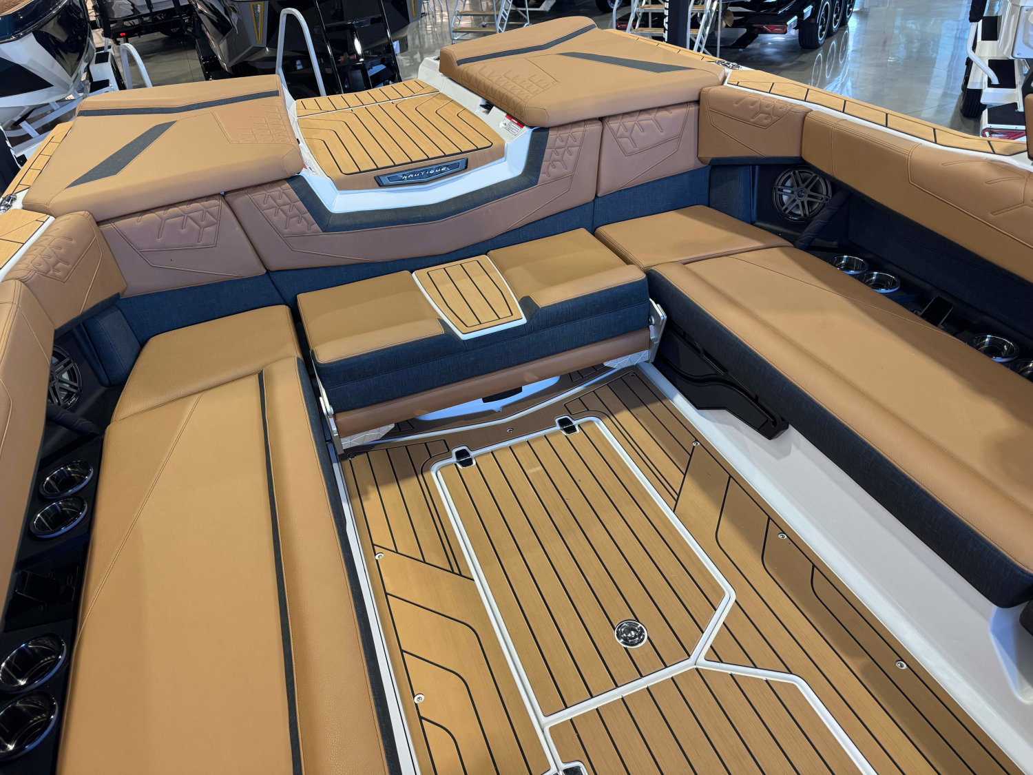 2027 Nautique Super Air Nautique S25