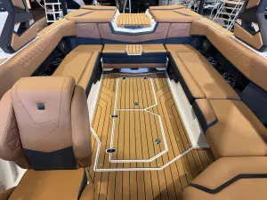 2027-nautique-s25-145777-image23