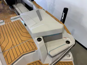 2027-nautique-s23-145778-image12