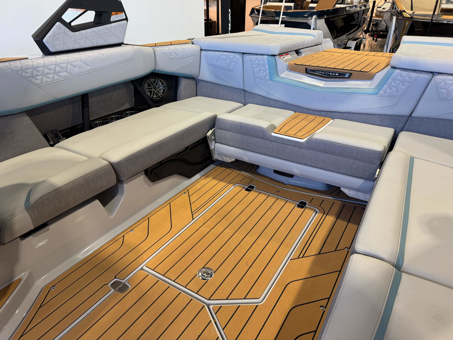 2027 Nautique Super Air Nautique S23