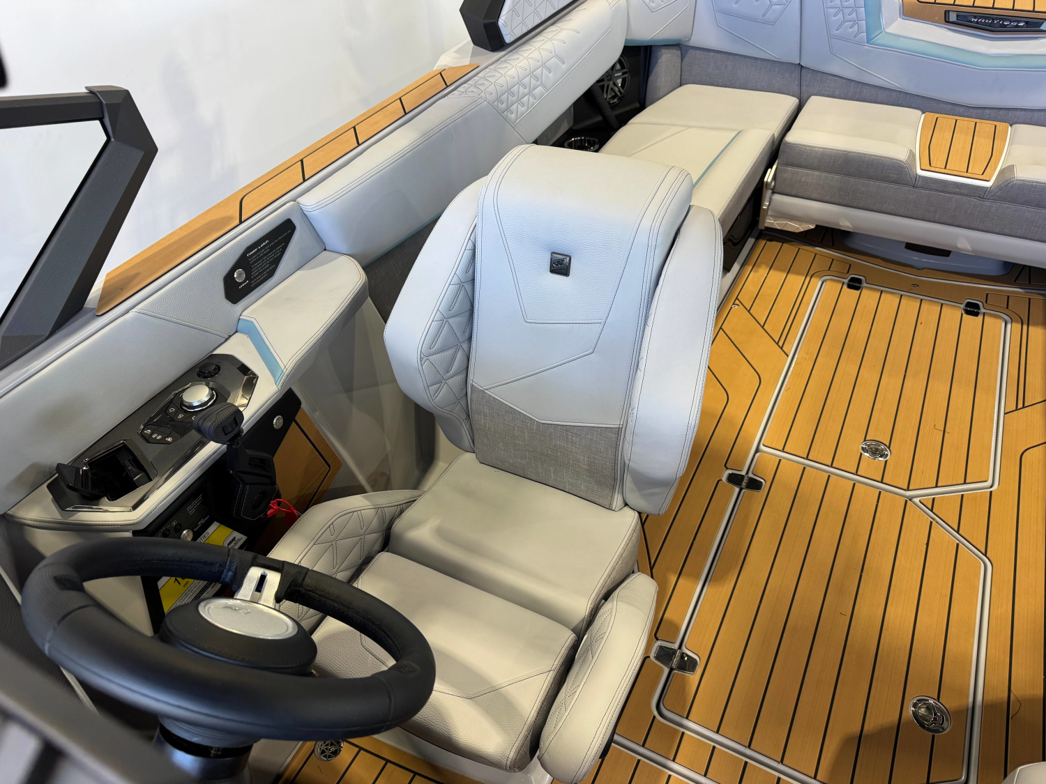 2027 Nautique Super Air Nautique S23