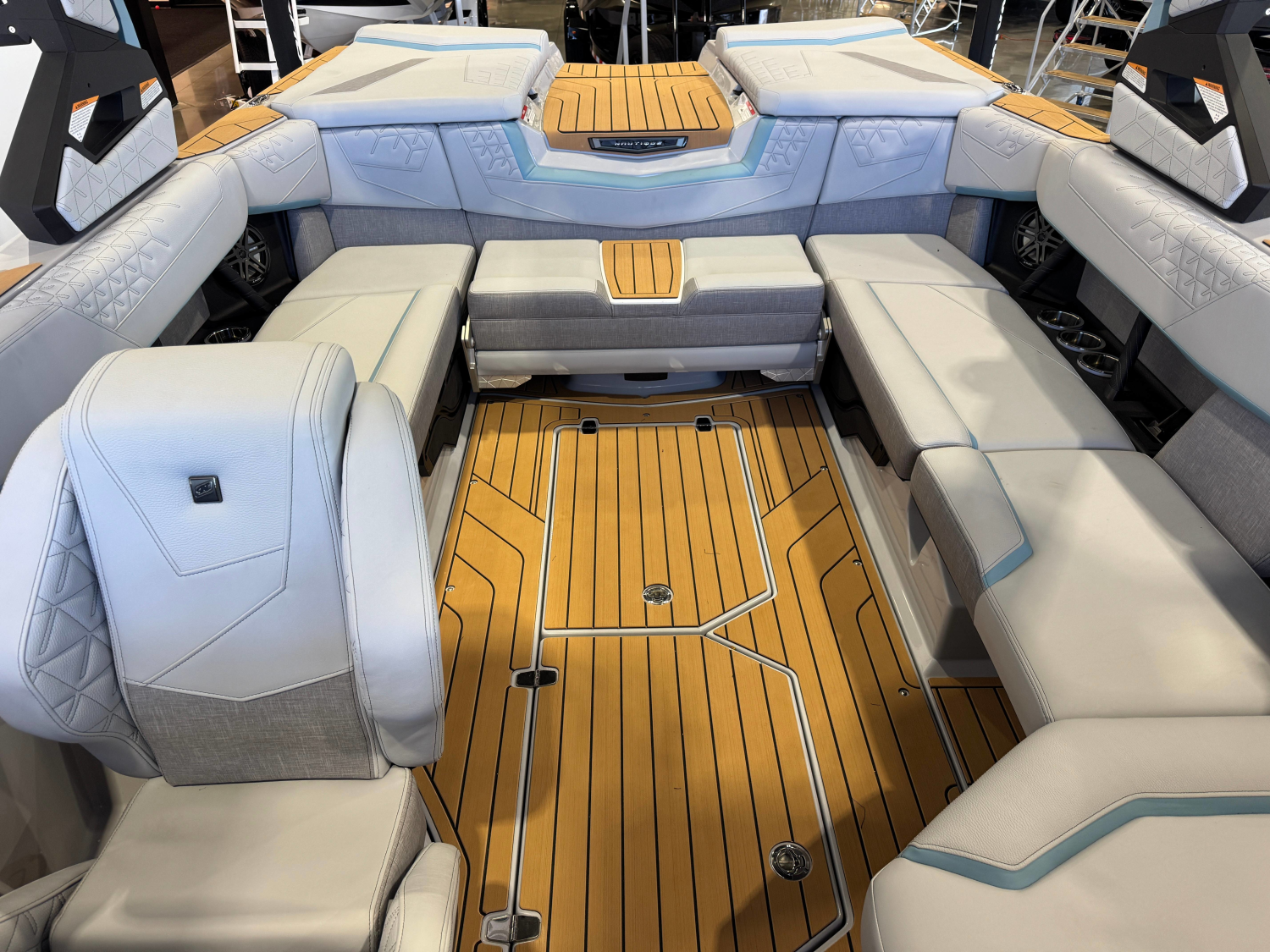 2027 Nautique Super Air Nautique S23