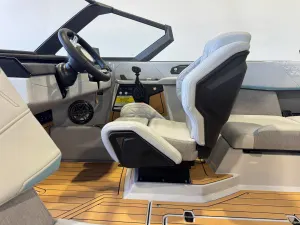 2027-nautique-s23-145778-image24