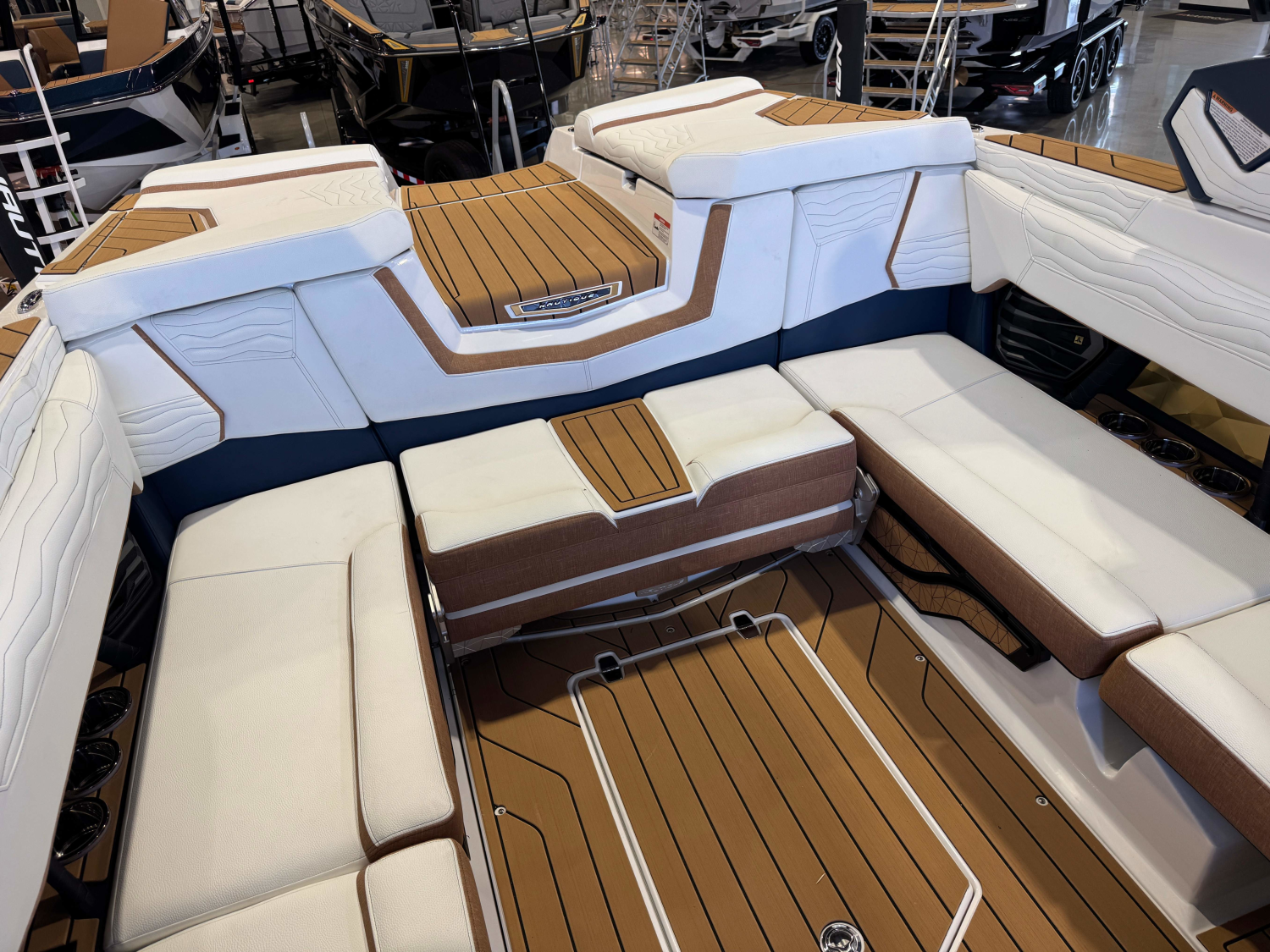 2027 Nautique Super Air Nautique G23