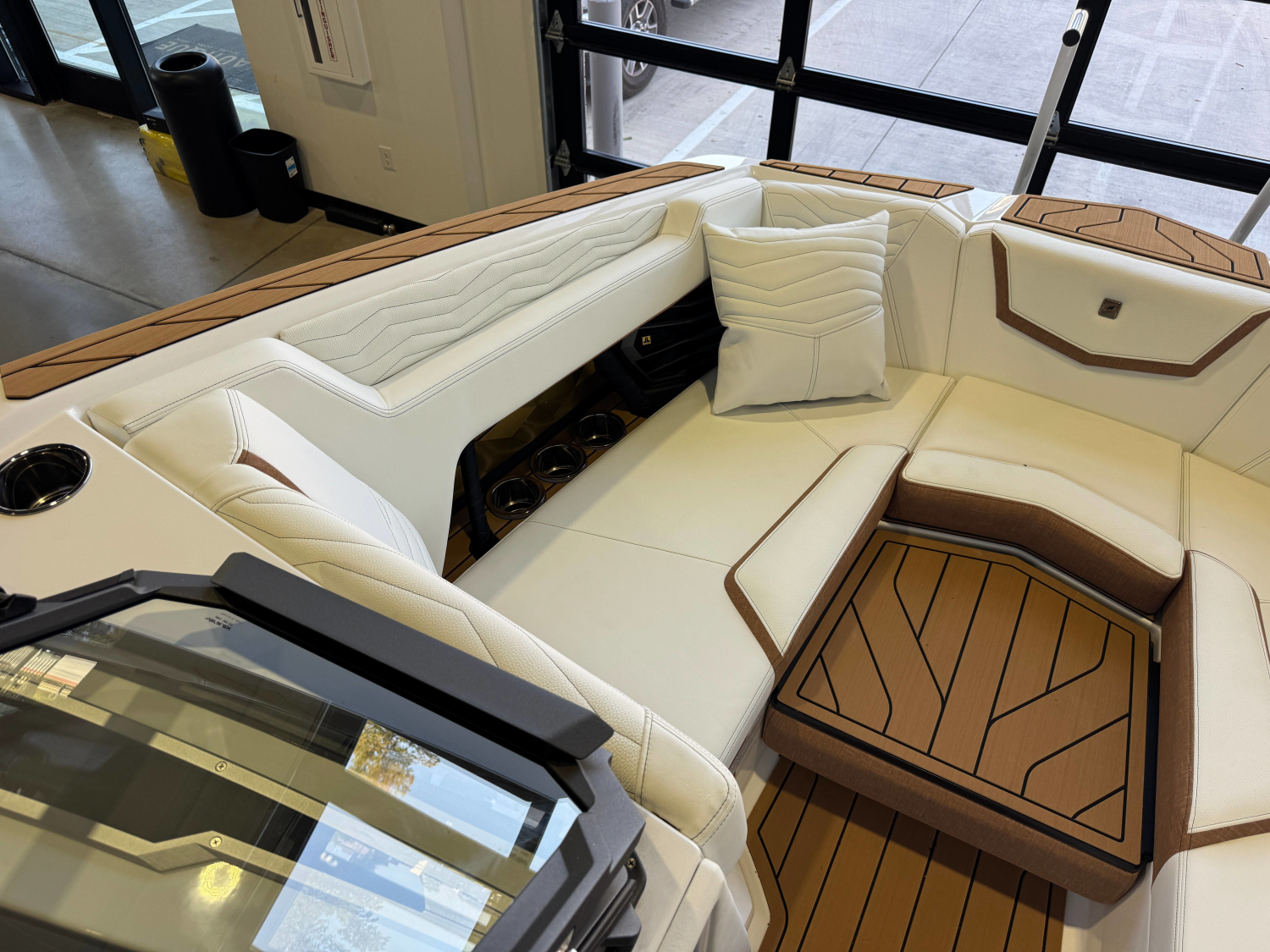 2027 Nautique Super Air Nautique G23