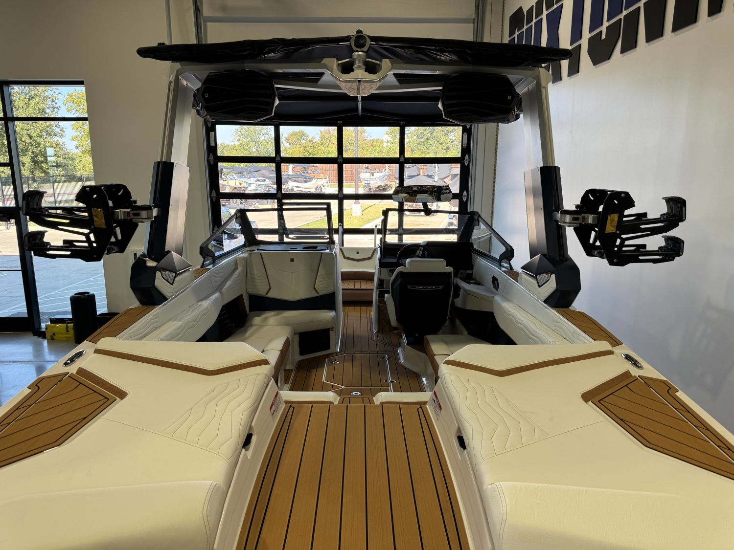 2027 Nautique Super Air Nautique G23