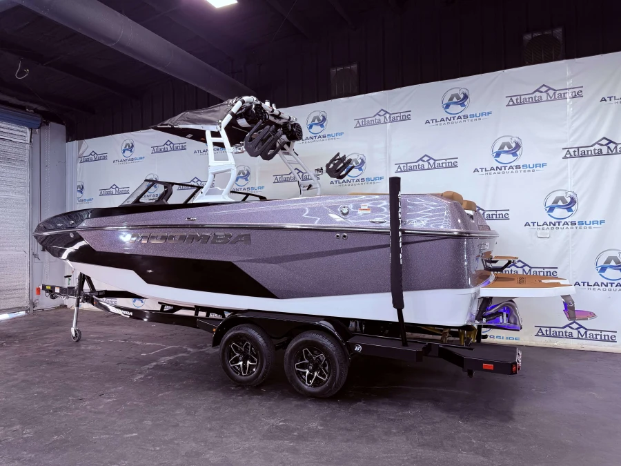 2027-moomba-max-145906-image2