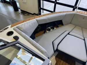 2027-nautique-s23-145909-image21