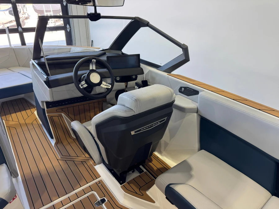 2027-nautique-s23-145909-image24