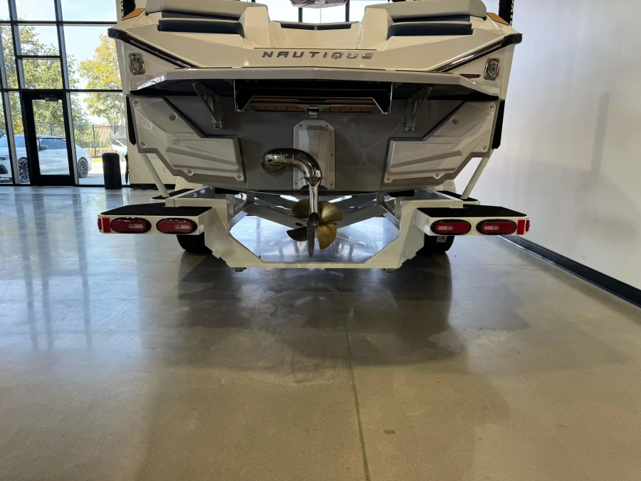 2027-nautique-s23-145909-image7