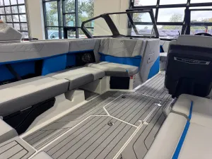 2027-nautique-s23-145910-image14
