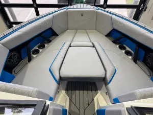 2027-nautique-s23-145910-image17