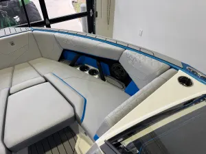 2027-nautique-s23-145910-image18