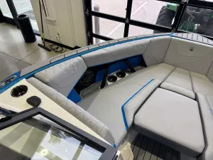 2027-nautique-s23-145910-image19
