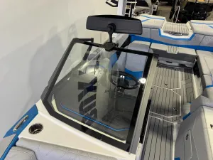 2027-nautique-s23-145910-image20