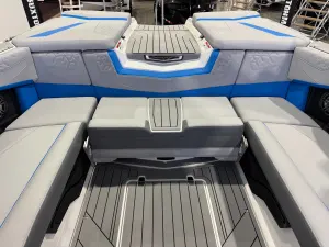 2027-nautique-s23-145910-image27
