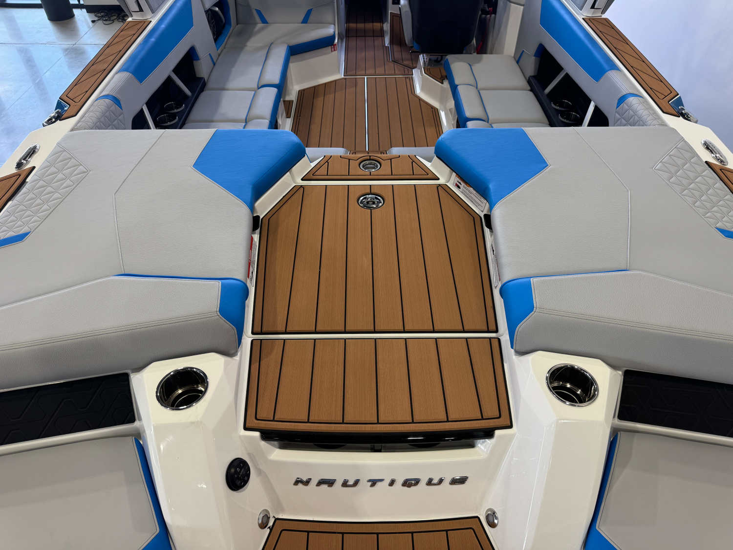 2027 Nautique Super Air Nautique GS22