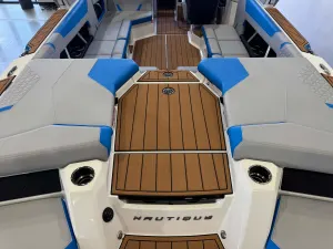 2027-nautique-gs22-145911-image10