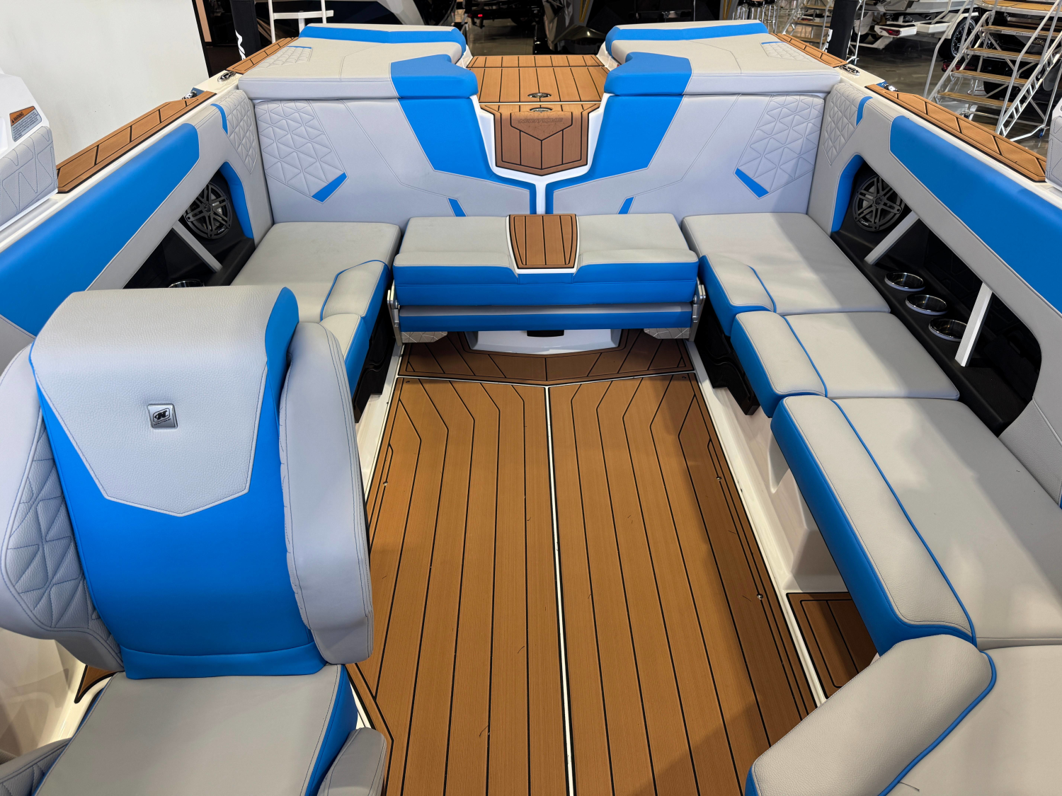 2027 Nautique Super Air Nautique GS22