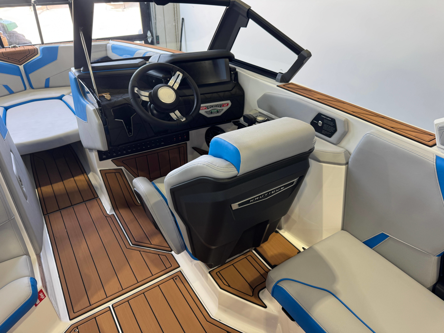 2027 Nautique Super Air Nautique GS22