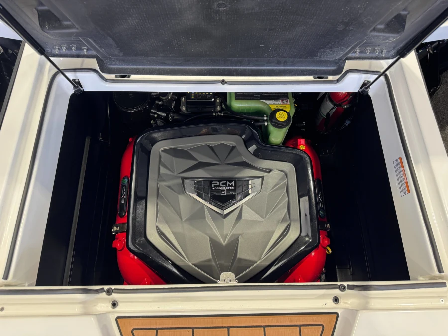 2027-nautique-gs22-145911-image28