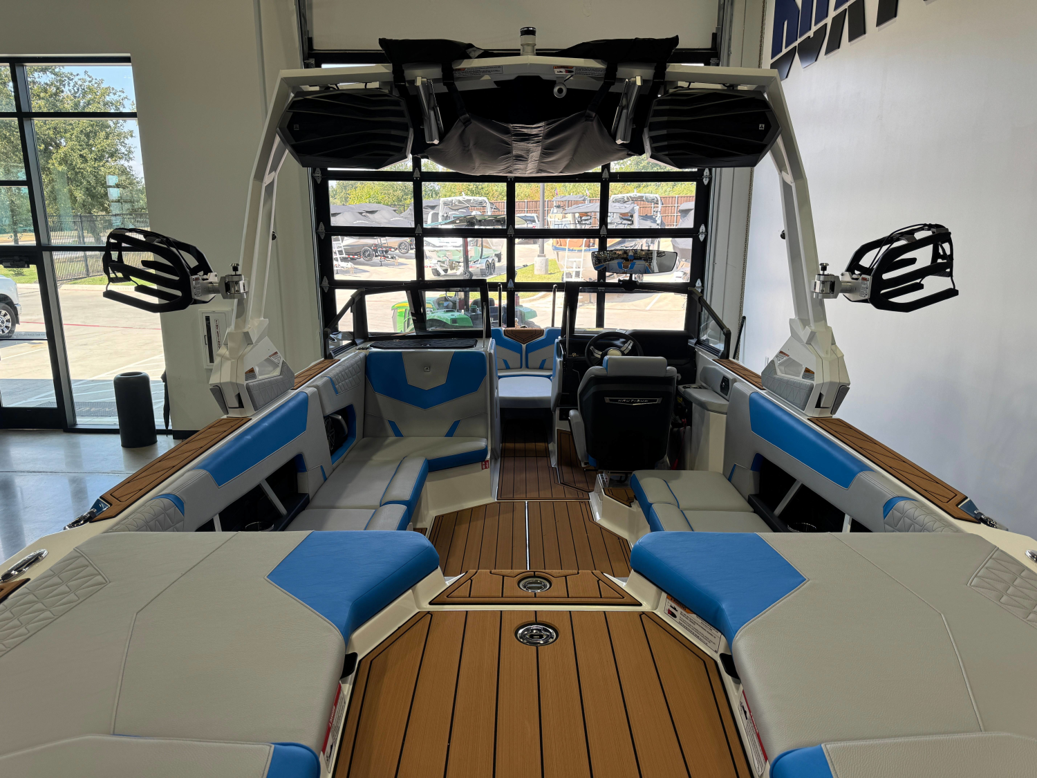 2027 Nautique Super Air Nautique GS22