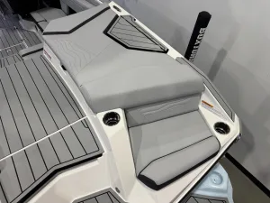 2027-nautique-g23-145913-image11