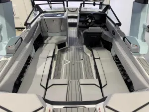 2027-nautique-g23-145913-image13