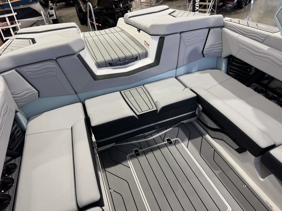 2027-nautique-g23-145913-image16