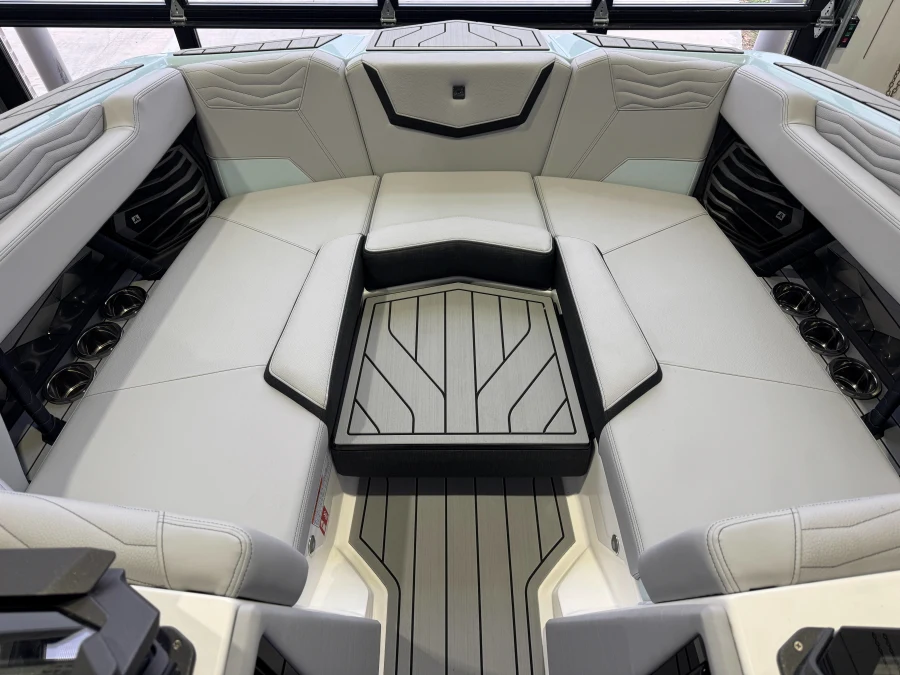 2027-nautique-g23-145913-image18