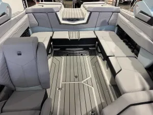2027-nautique-g23-145913-image22