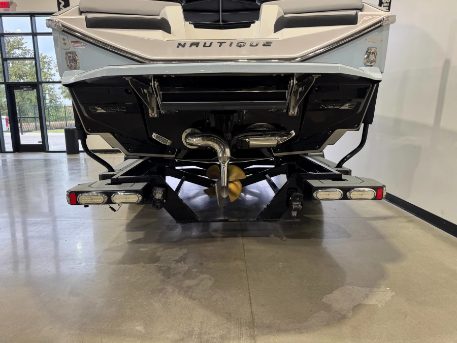 2027-nautique-g23-145913-image7