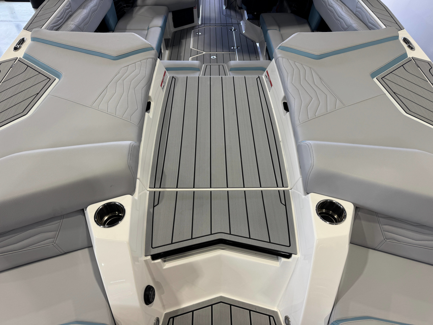 2027 Nautique Super Air Nautique G23